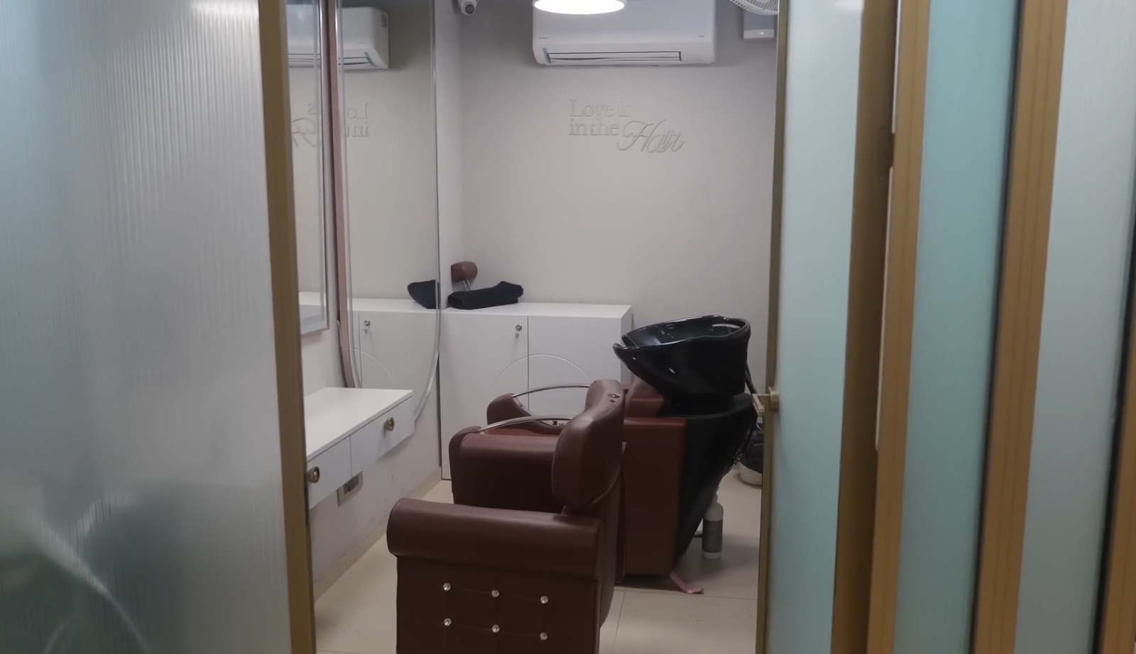 Berkowits hair replacement centre in Chembur — view 6